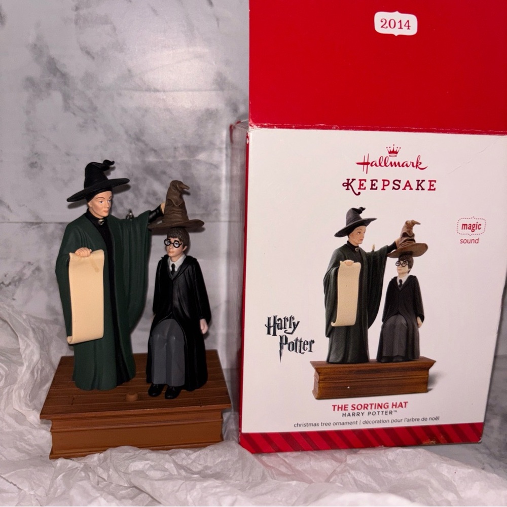 2014 Harry Potter The Sorting Hat Hallmark Keepsake Sound Christmas Ornament NIB